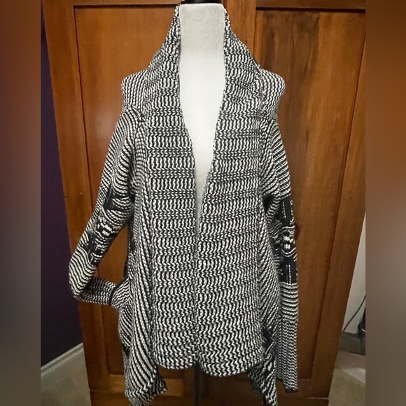 DEX - Cardigan Shawl Sweater - Picture 4 of 7